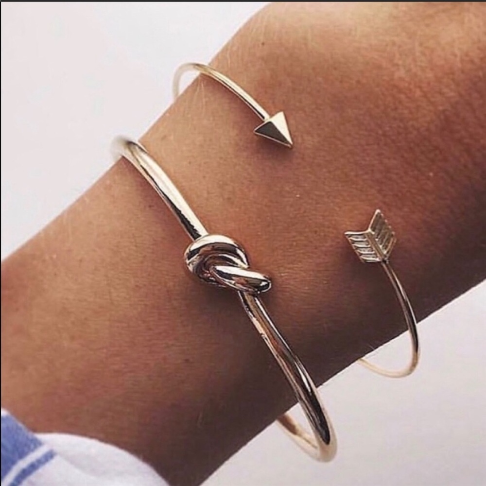 NEW IN STOCK! Heartthrob Bracelet Set